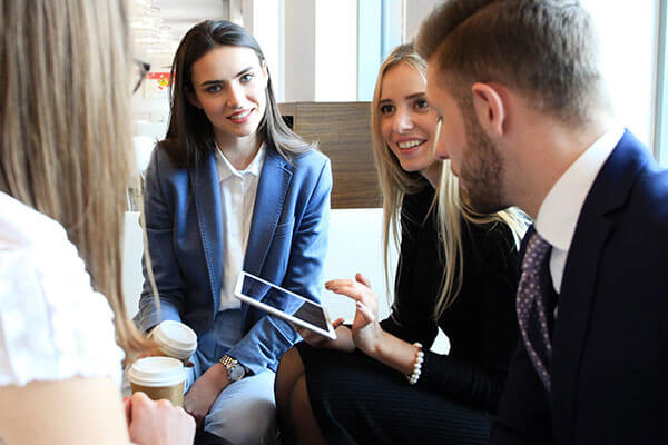 Seleccione este link para más información sobre nuestras soluciones Connected Workforce